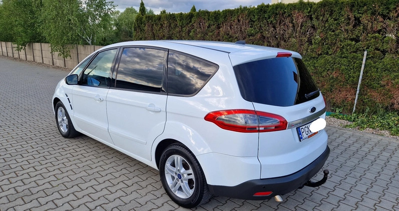 Ford S-Max cena 37900 przebieg: 239000, rok produkcji 2014 z Gniezno małe 211